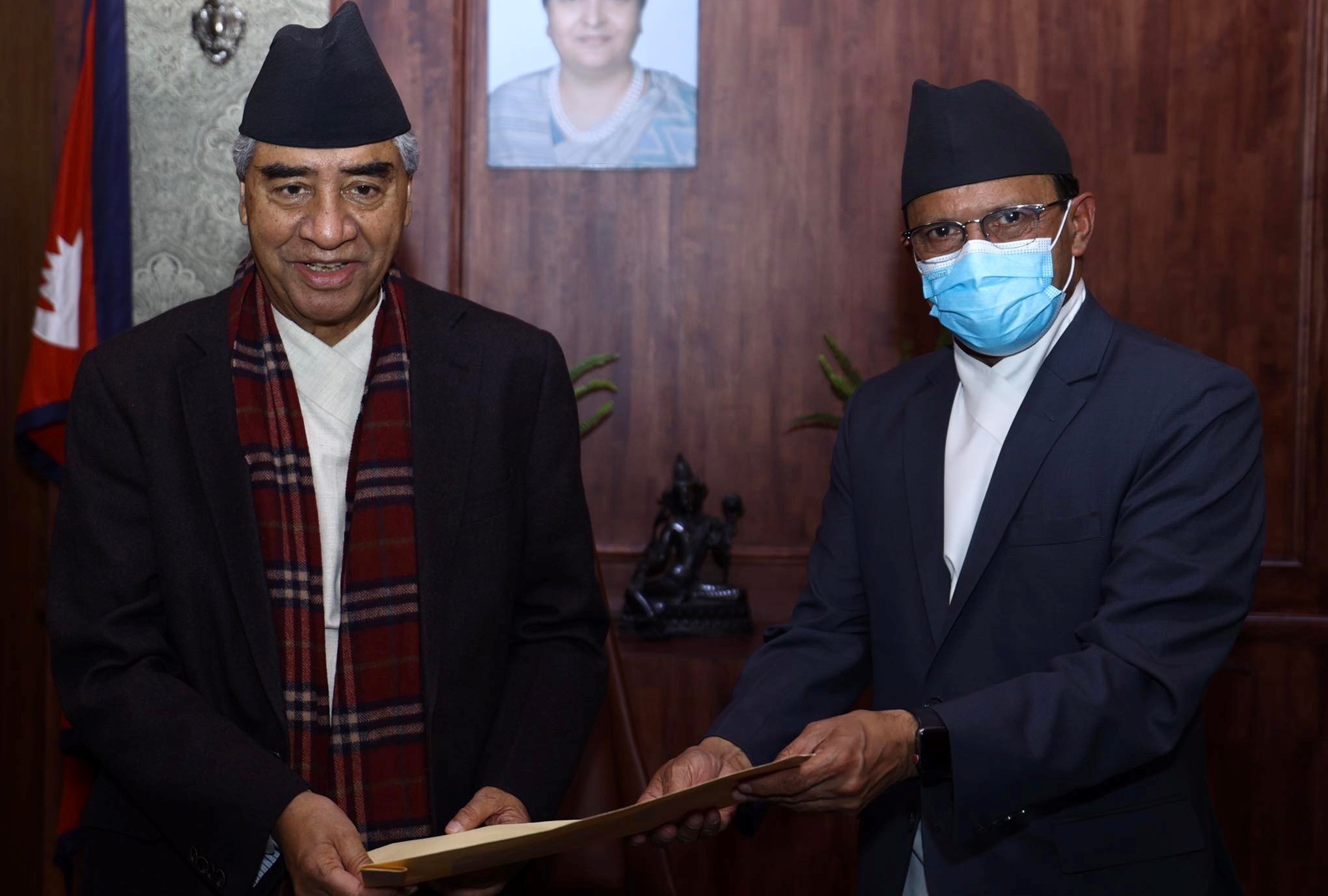 मिनेन्द्र रिजालले दिए रक्षामन्त्रीबाट राजीनामा